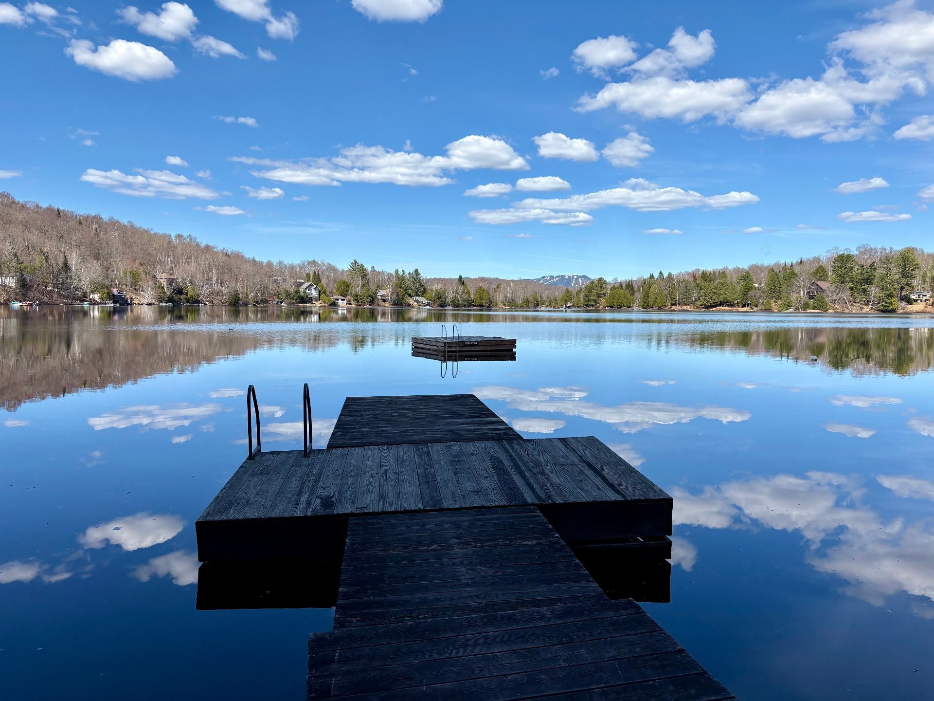 









350


Ch. du Lac-Dufour

,
Mont-Tremblant,




QC
J8E2H8

