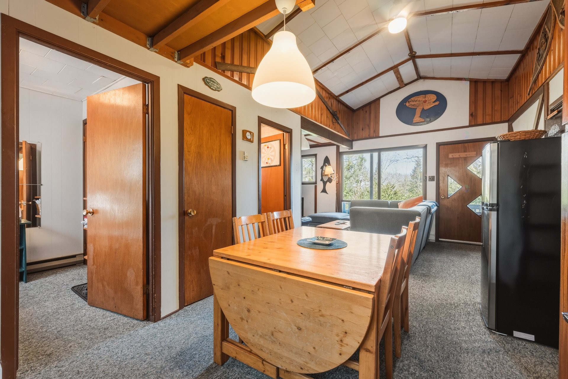 









350


Ch. du Lac-Dufour

,
Mont-Tremblant,




QC
J8E2H8

