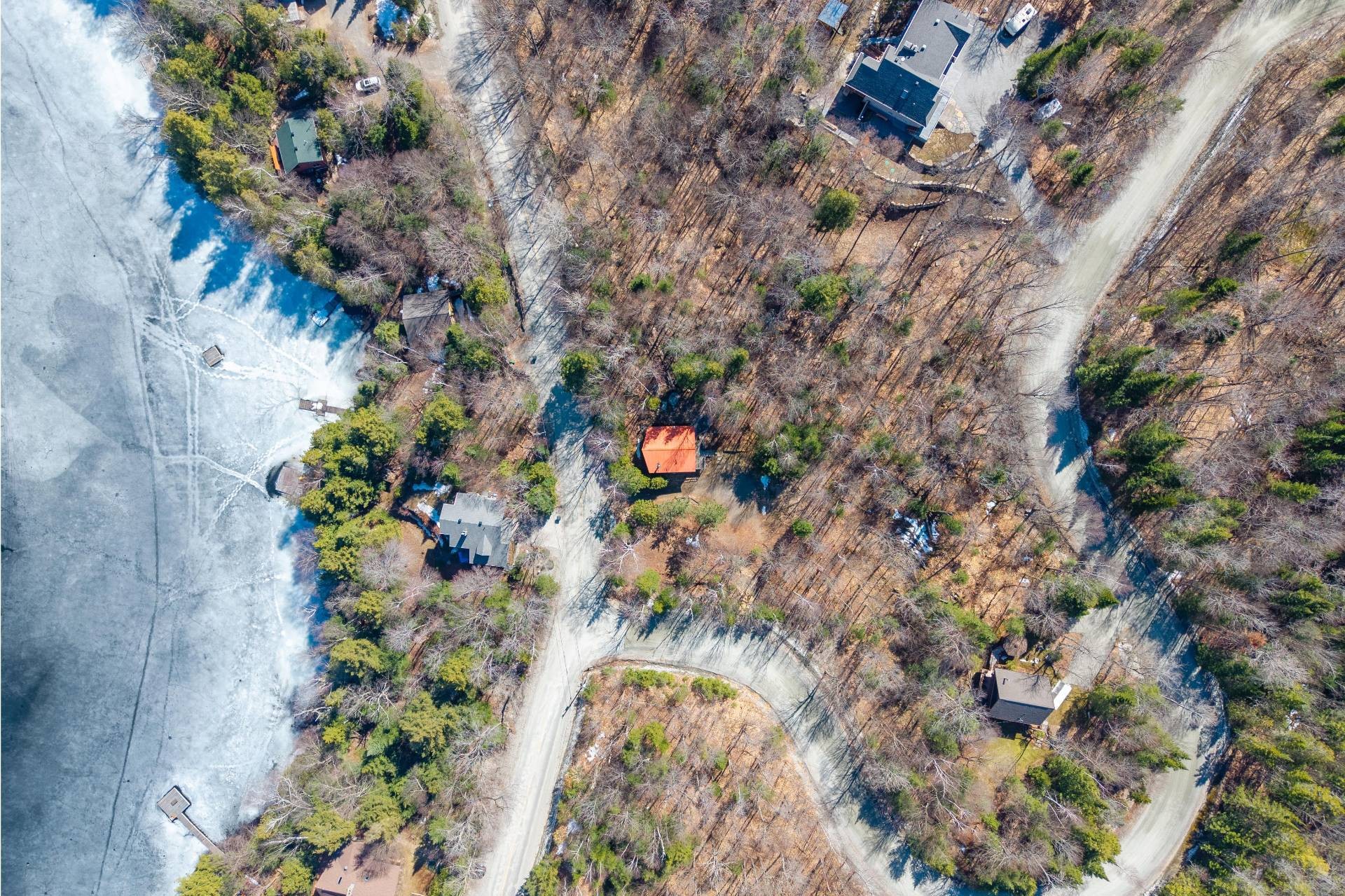 









350


Ch. du Lac-Dufour

,
Mont-Tremblant,




QC
J8E2H8

