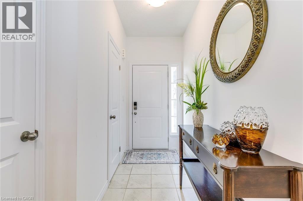 












16 DAYMAN Drive

,
Ancaster,




Ontario
L9K0J9

