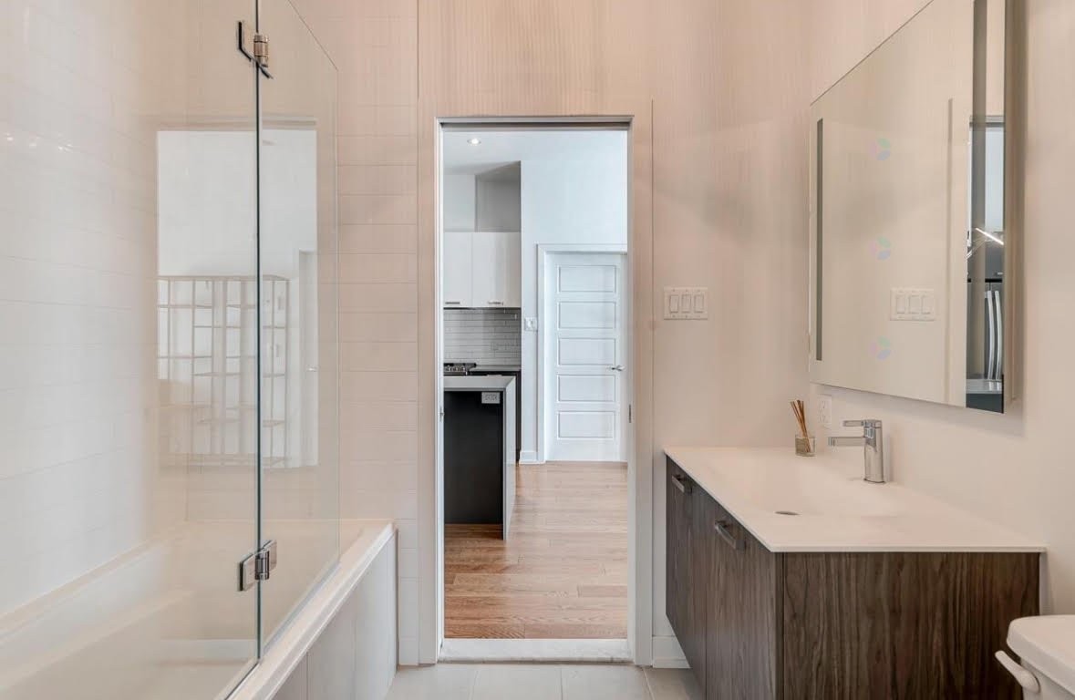 









1900


Rue Émile-Martineau

, 509,
Laval (Laval-des-Rapides),




QC
H7N0G1

