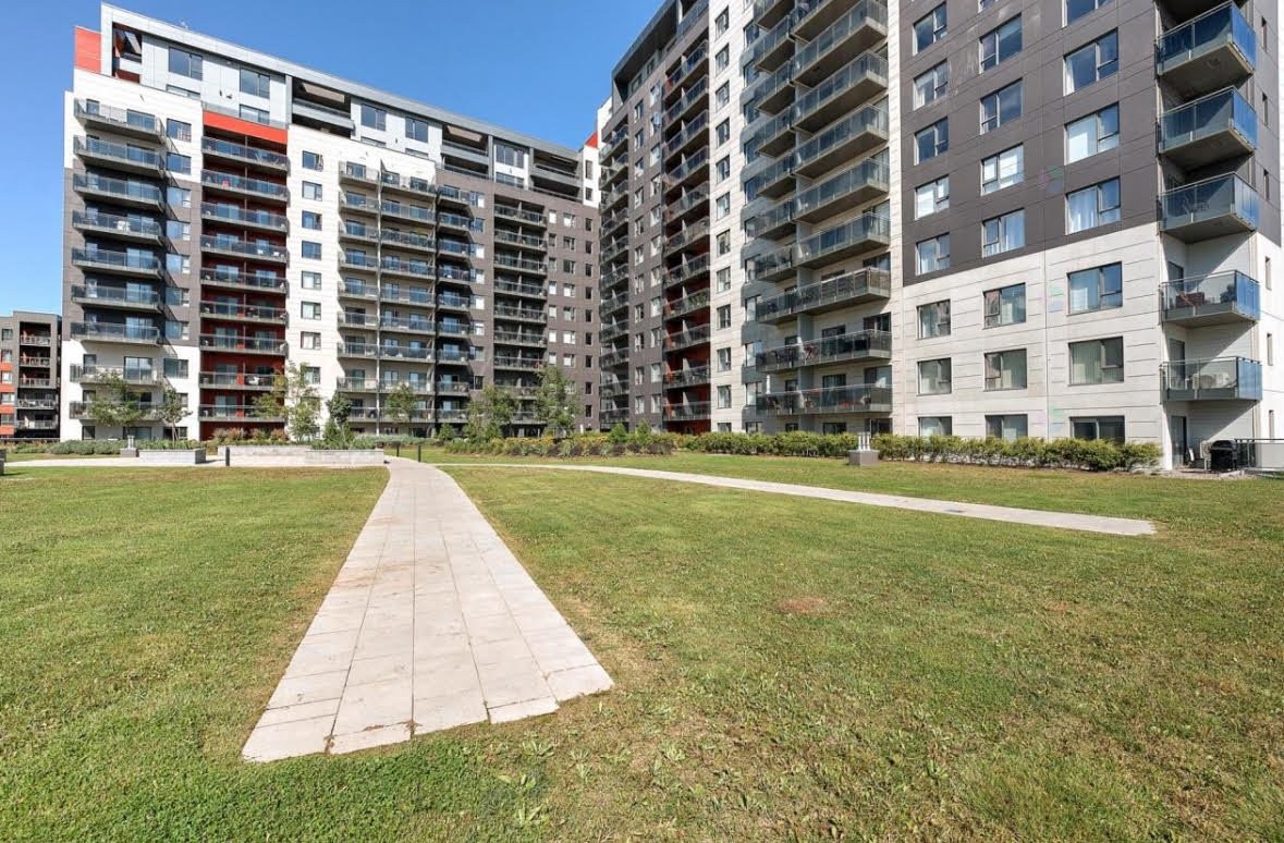 









1900


Rue Émile-Martineau

, 509,
Laval (Laval-des-Rapides),




QC
H7N0G1

