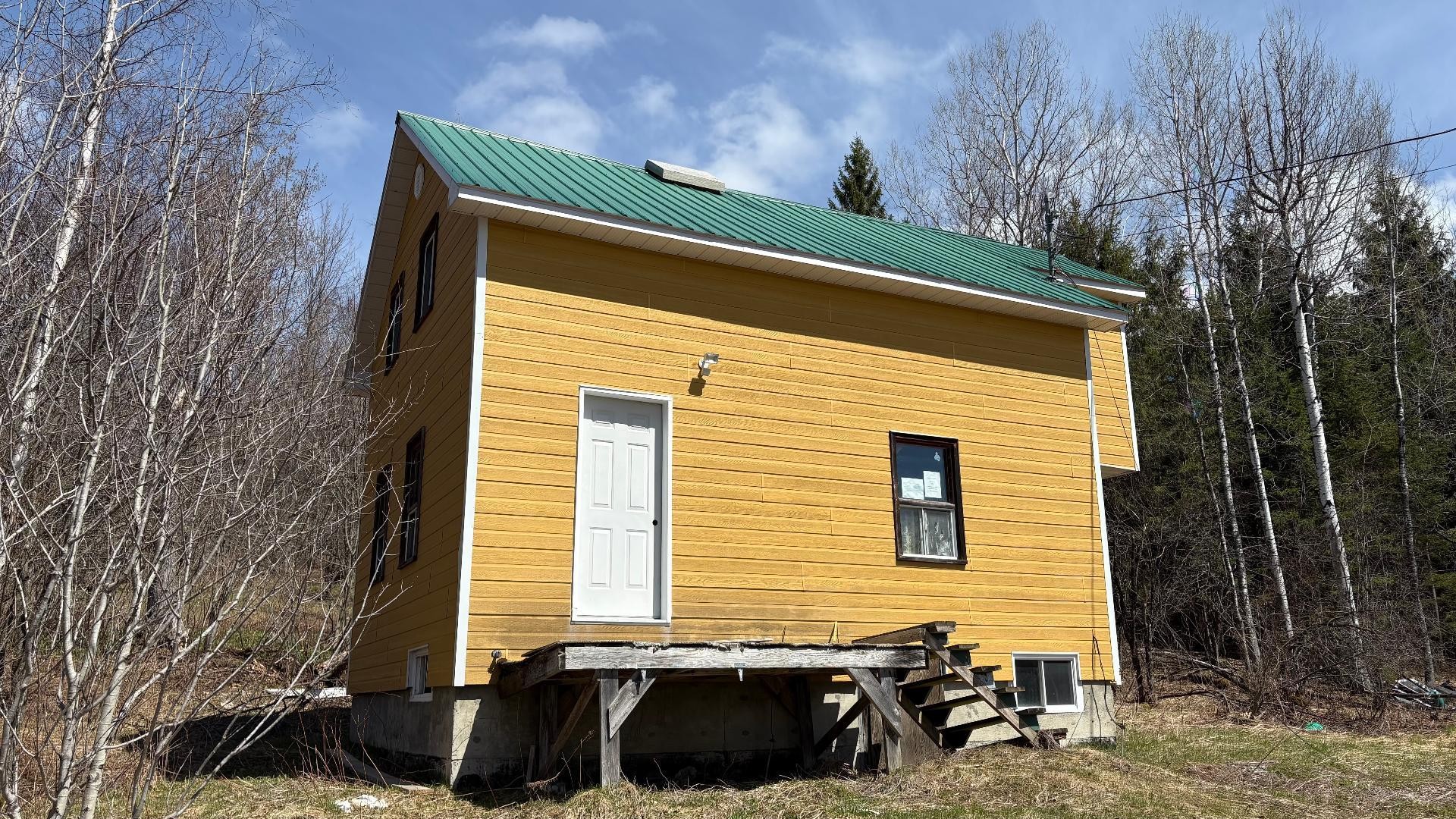 









1705


Route 210

,
Newport,







QC
J0B3A0

