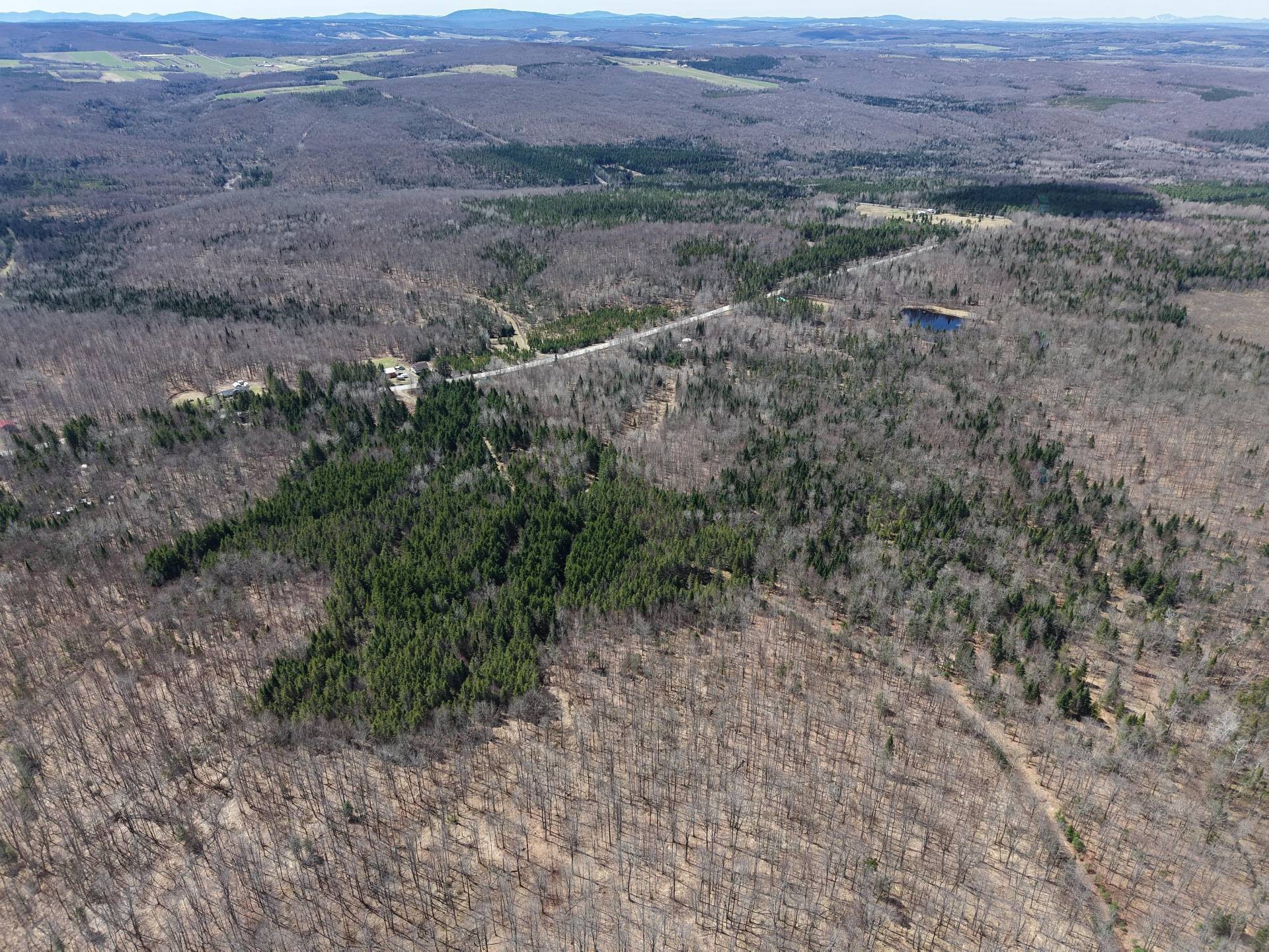 









1705


Route 210

,
Newport,







QC
J0B3A0

