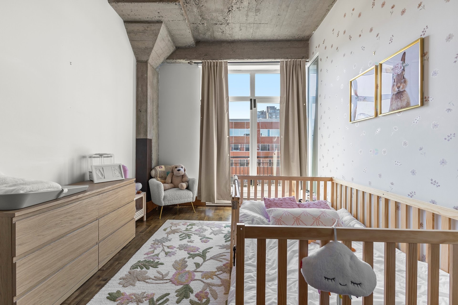 









20


Rue des Soeurs-Grises

, 508-608,
Montréal (Ville-Marie),




QC
H3C5M1

