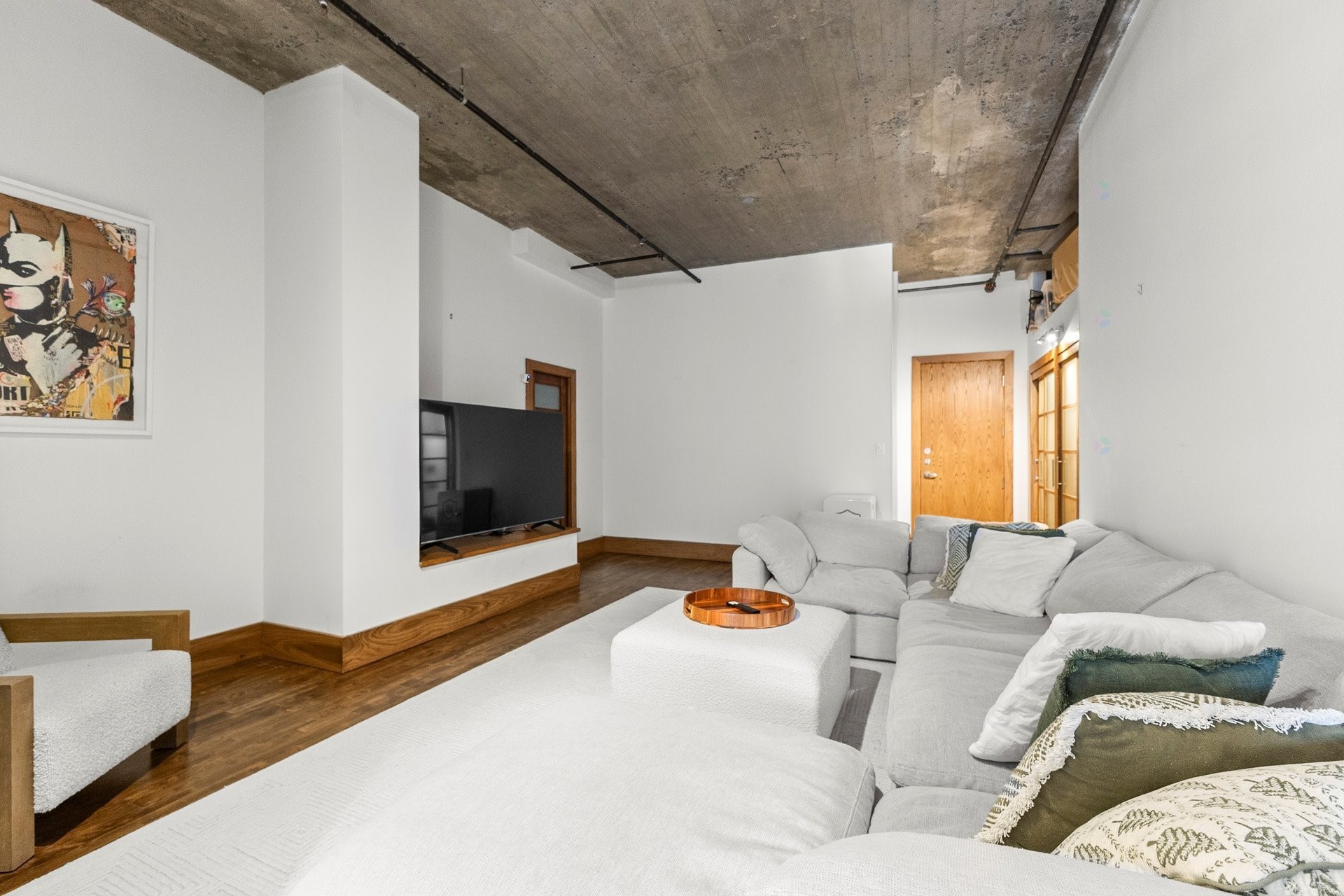 









20


Rue des Soeurs-Grises

, 508-608,
Montréal (Ville-Marie),




QC
H3C5M1

