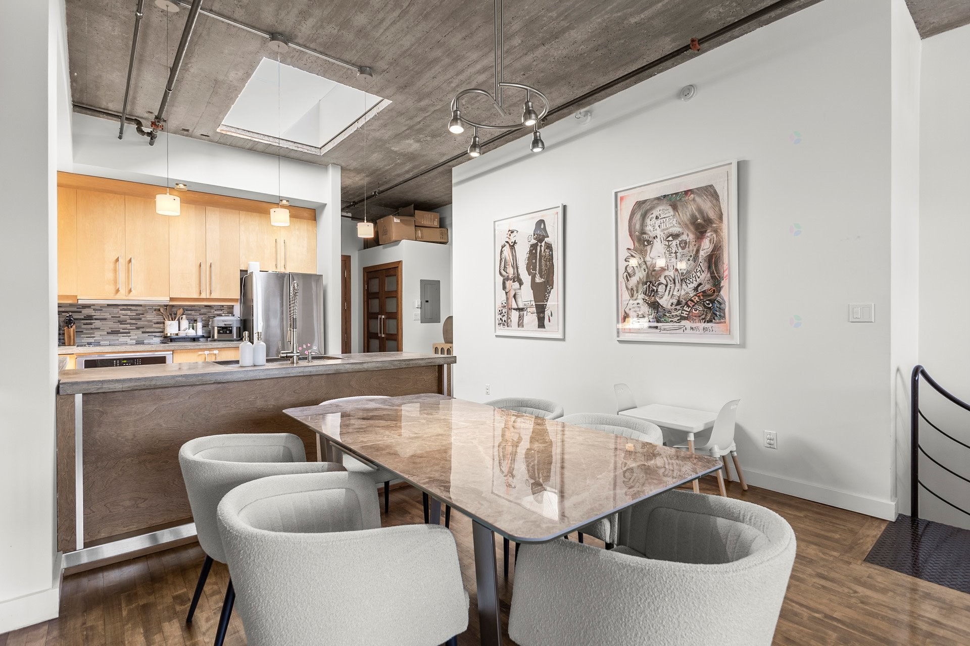 









20


Rue des Soeurs-Grises

, 508-608,
Montréal (Ville-Marie),




QC
H3C5M1


