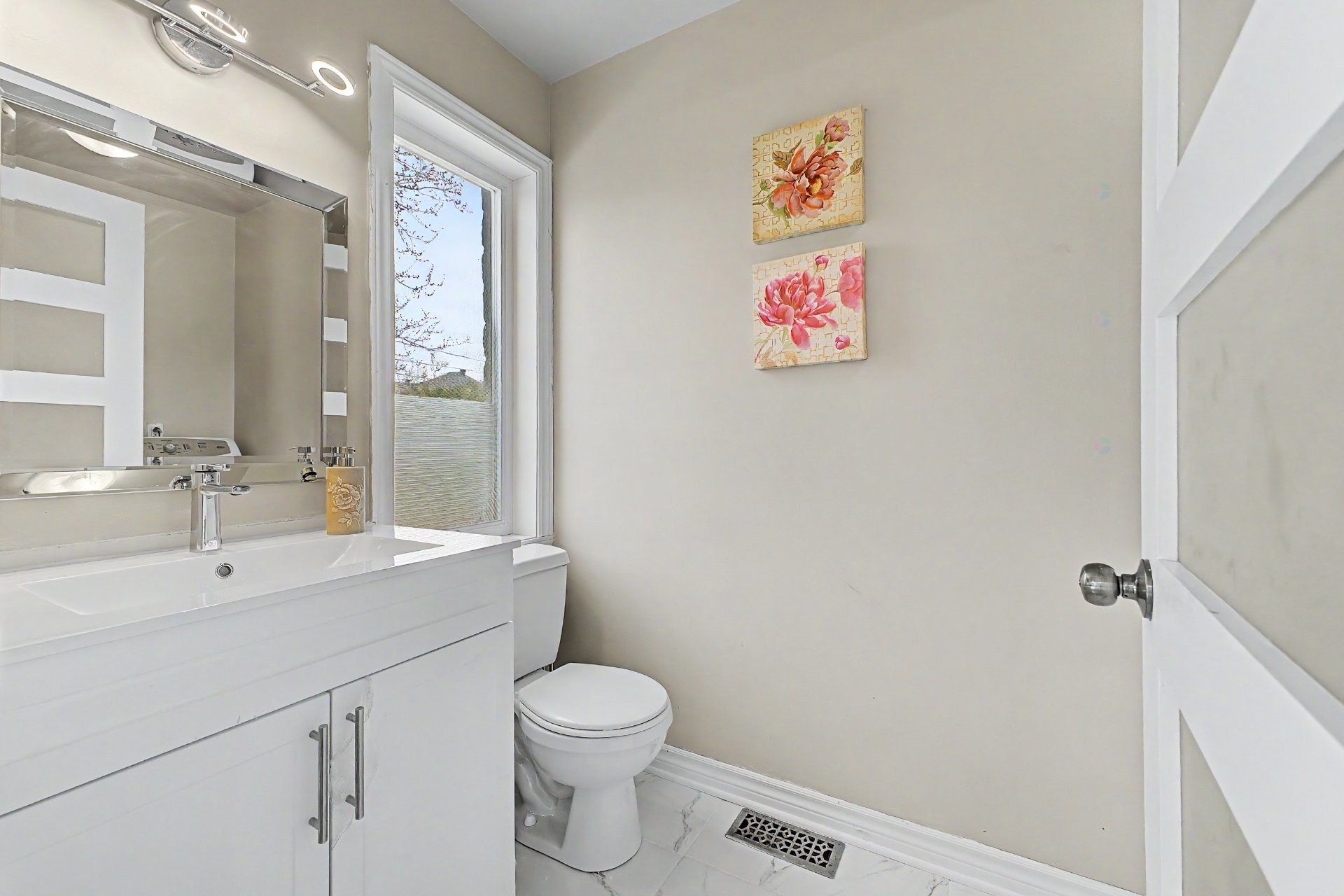 









69


Grand Boulevard O.

,
Saint-Bruno-de-Montarville,




QC
J3V4P6


