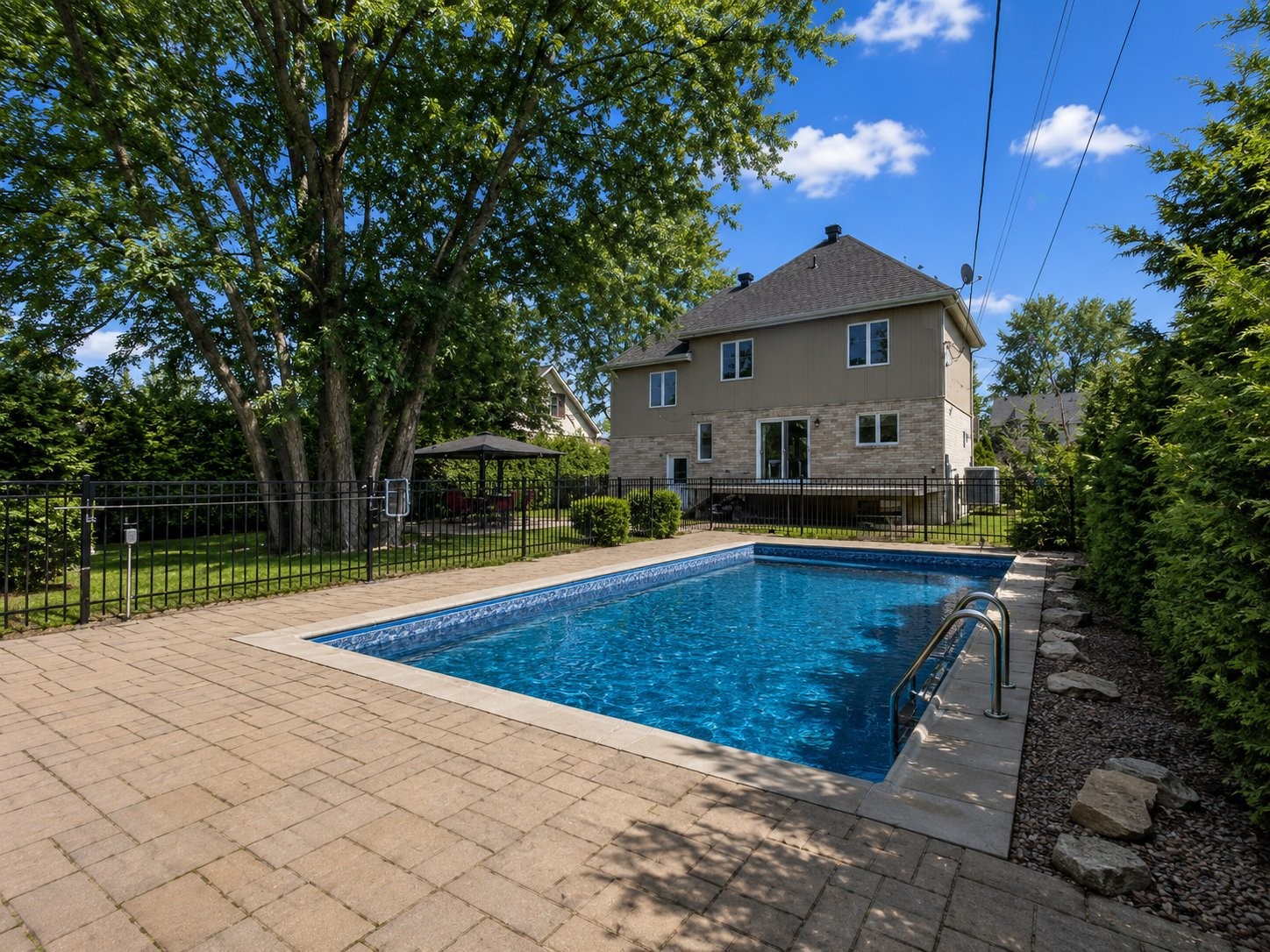 









69


Grand Boulevard O.

,
Saint-Bruno-de-Montarville,




QC
J3V4P6

