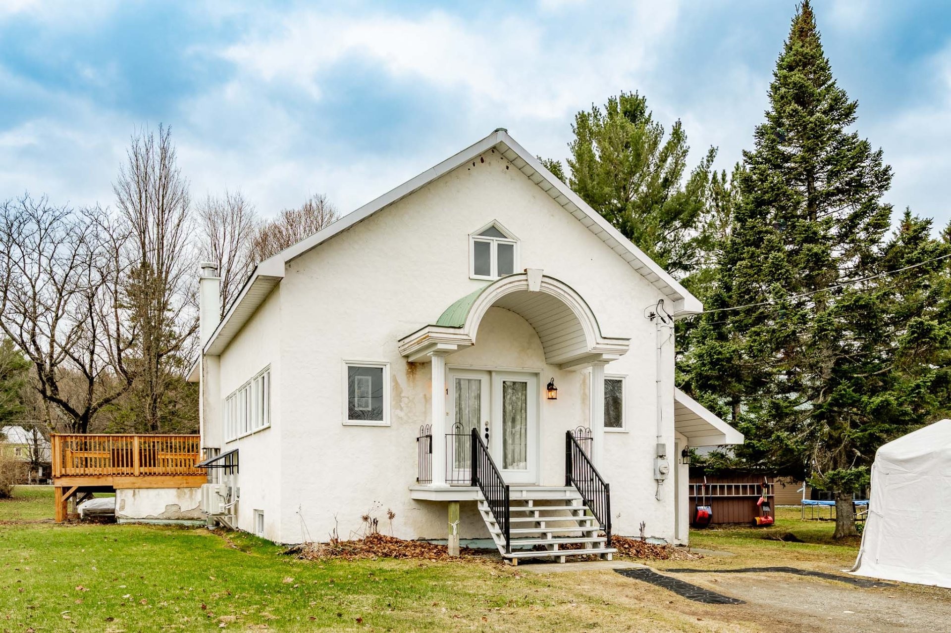 









1


Rue Grey

,
Bury,




QC
J0B1J0

