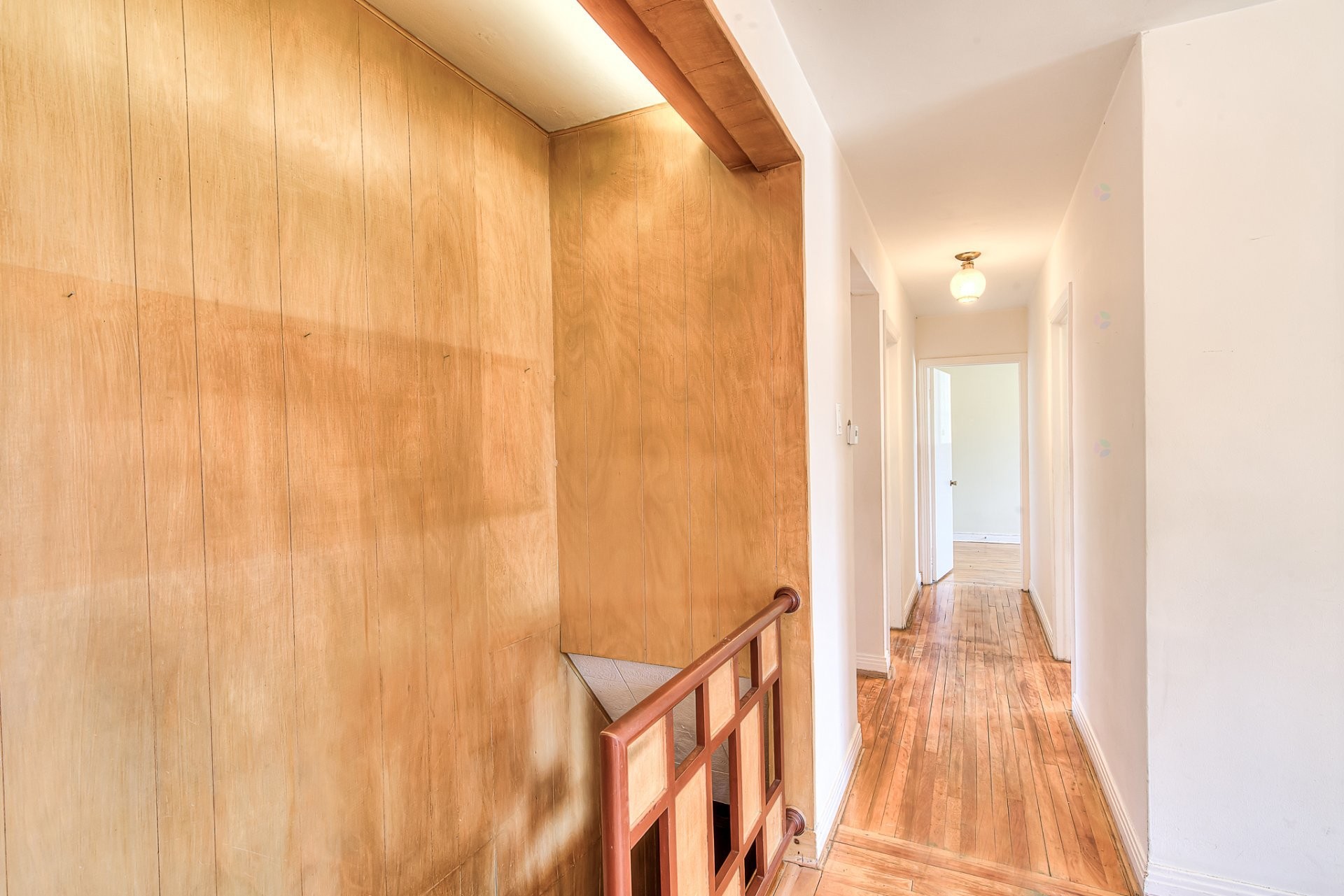 









5723


Av. Davies

,
Côte-Saint-Luc,




QC
H4W2R3

