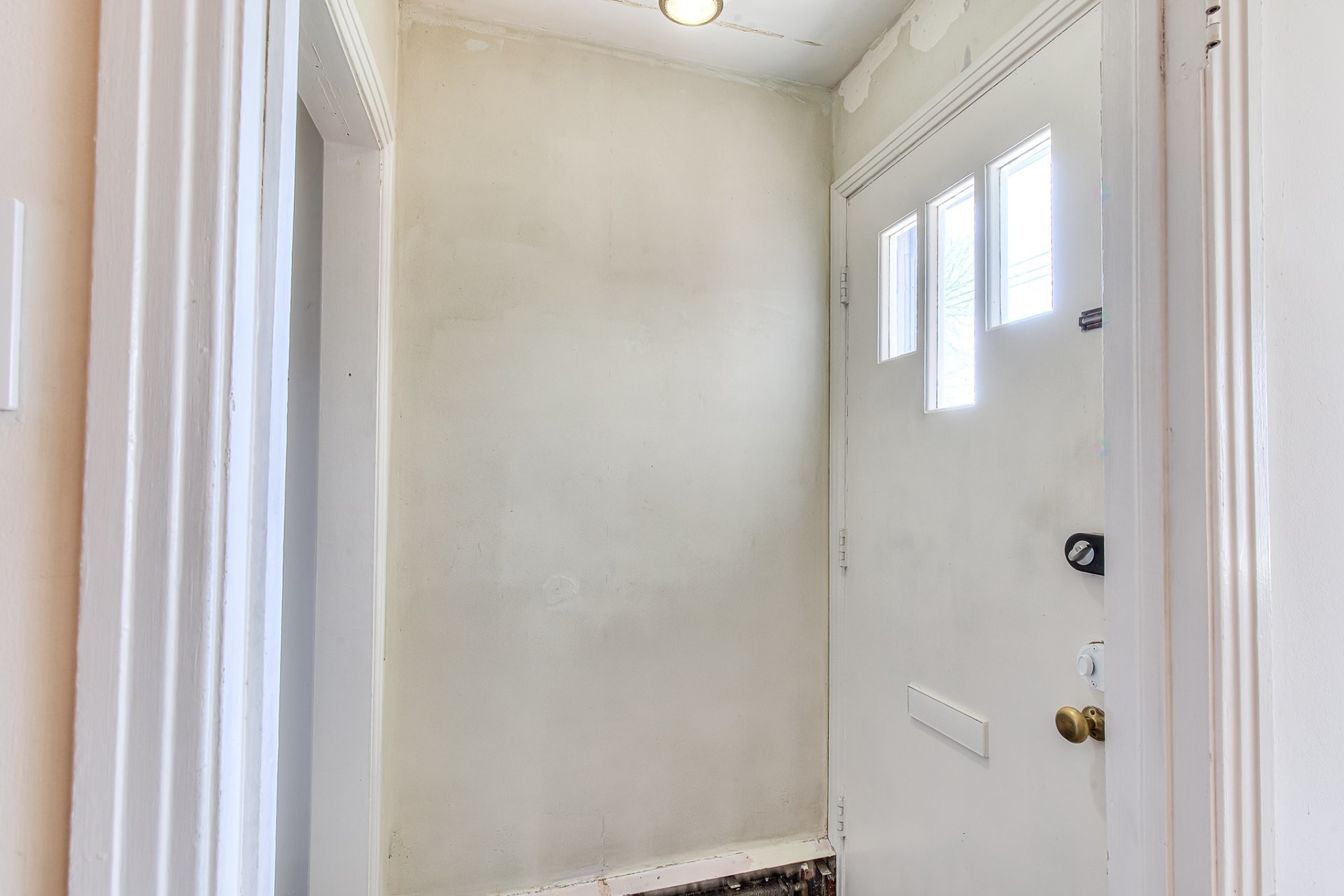 









5723


Av. Davies

,
Côte-Saint-Luc,




QC
H4W2R3

