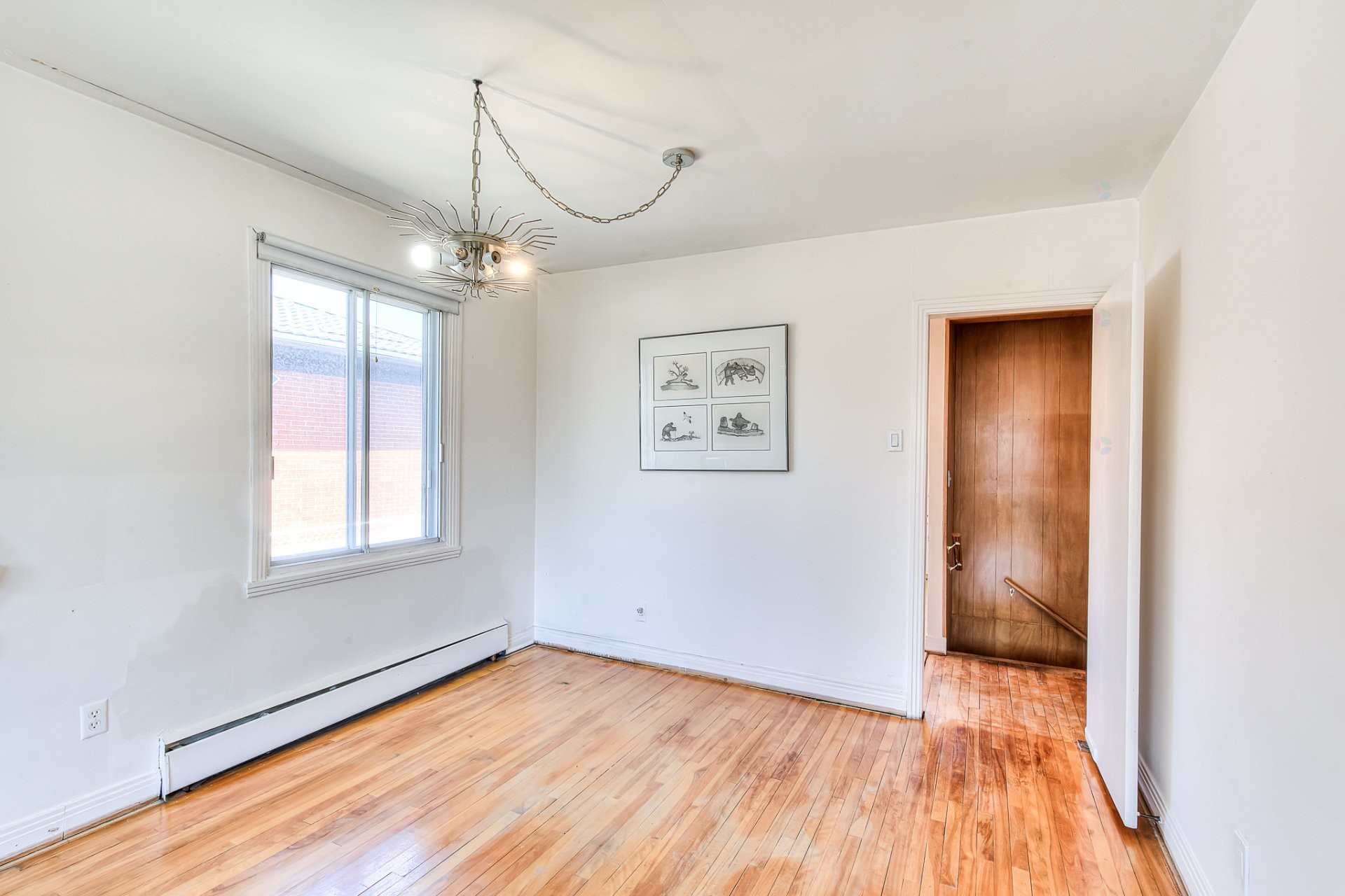 









5723


Av. Davies

,
Côte-Saint-Luc,




QC
H4W2R3

