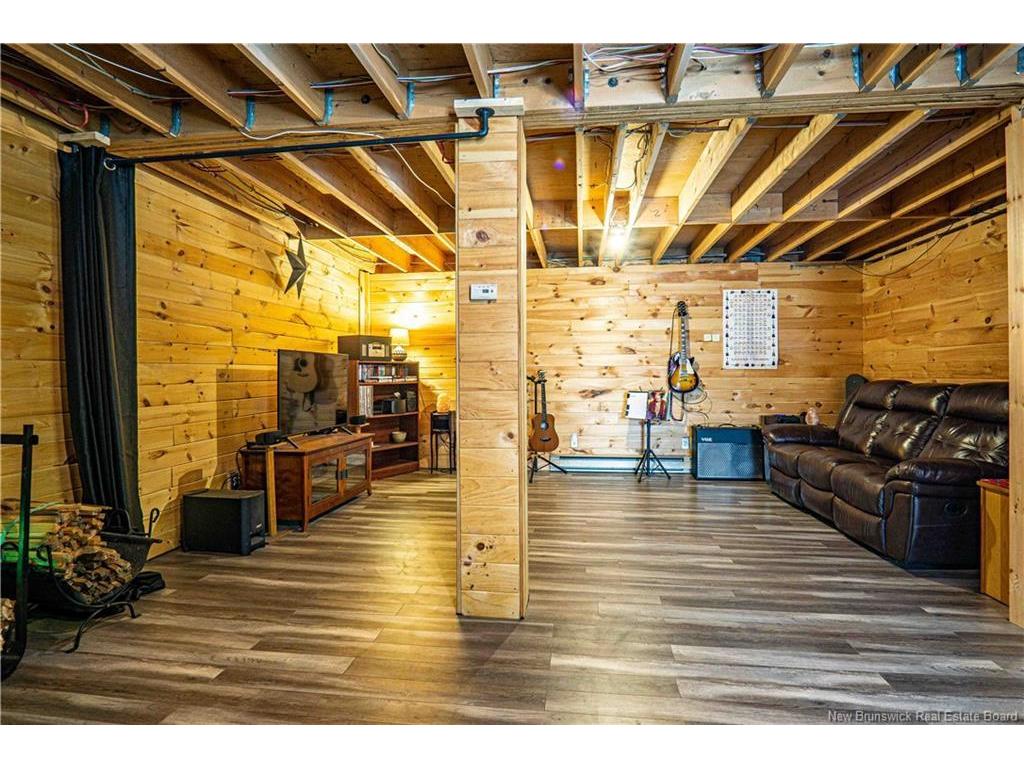 









778


Waasis

RD,
Oromocto,




NB
E2V 2N9

