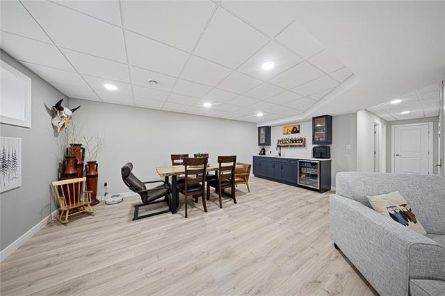 









20


DENBY

COVE,
Niverville,




MB
R0A 0A2

