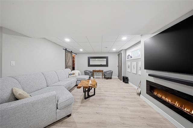 









20


DENBY

COVE,
Niverville,




MB
R0A 0A2

