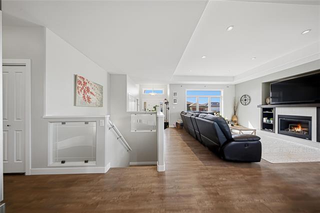 









20


DENBY

COVE,
Niverville,




MB
R0A 0A2

