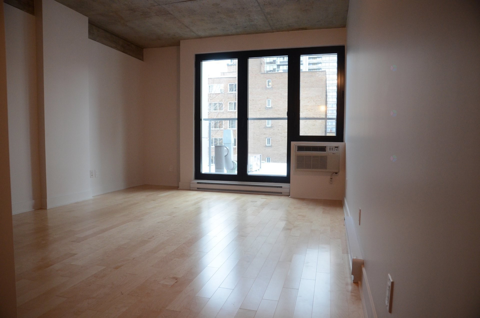 









1414


Rue Chomedey

, 420,
Montréal (Ville-Marie),




QC
H3H0A2

