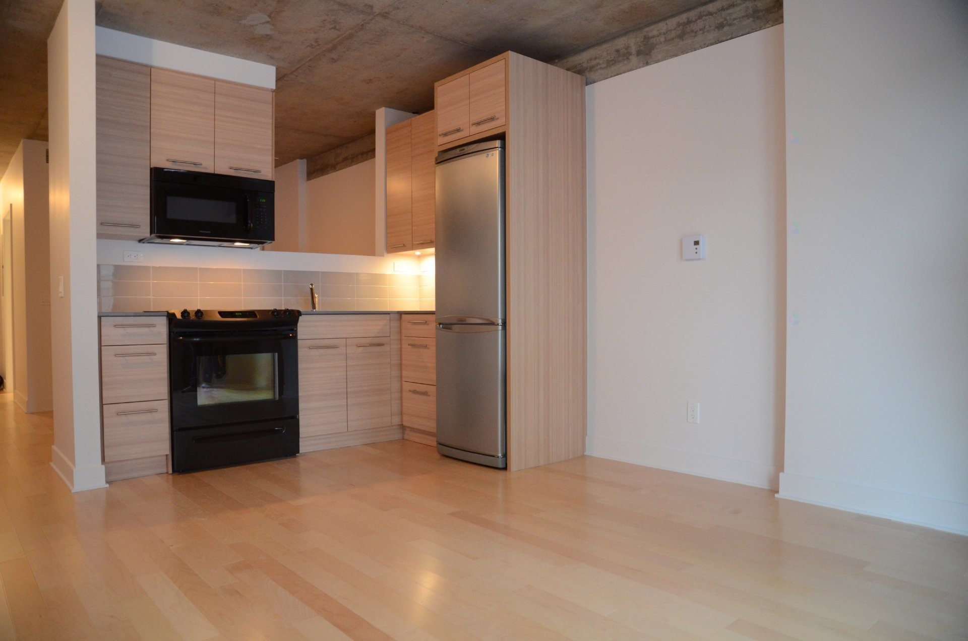 









1414


Rue Chomedey

, 420,
Montréal (Ville-Marie),




QC
H3H0A2

