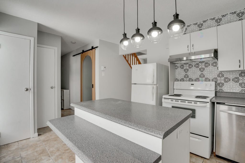 









1683


Rue Joanette

,
Gatineau (Gatineau),




QC
J8P7W6

