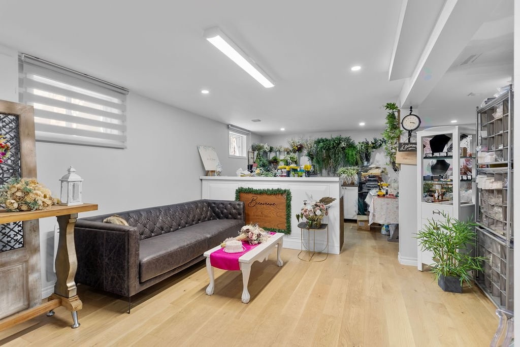 









25


34e Avenue O.

,
Blainville,




QC
J7C3R2

