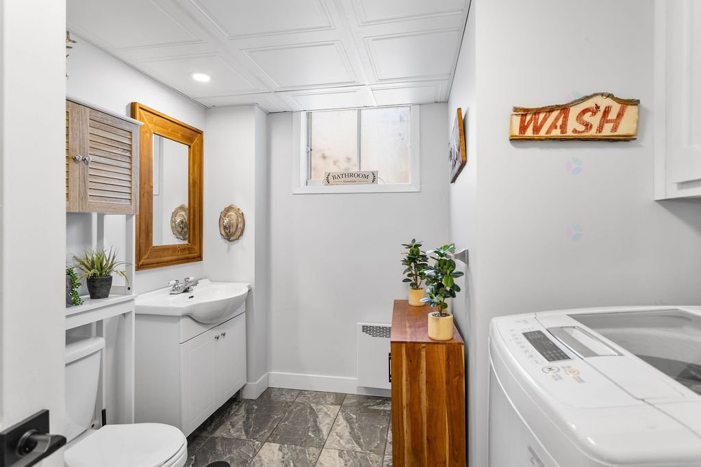 









25


34e Avenue O.

,
Blainville,




QC
J7C3R2

