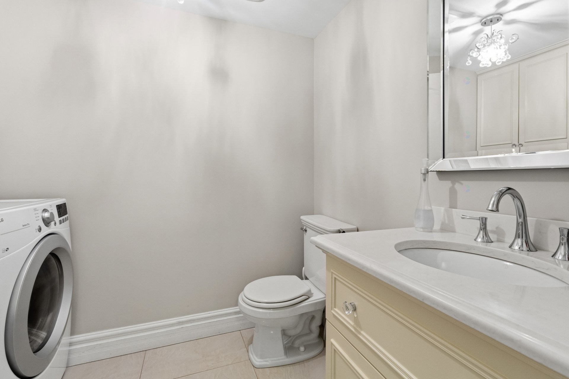 









529


Rue Fouquet

,
Laval (Sainte-Dorothée),




QC
H7X3J5

