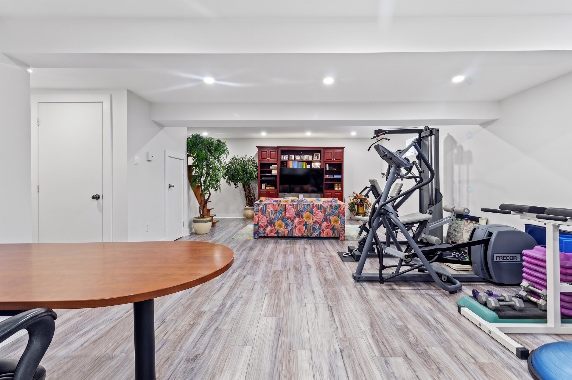 









529


Rue Fouquet

,
Laval (Sainte-Dorothée),




QC
H7X3J5

