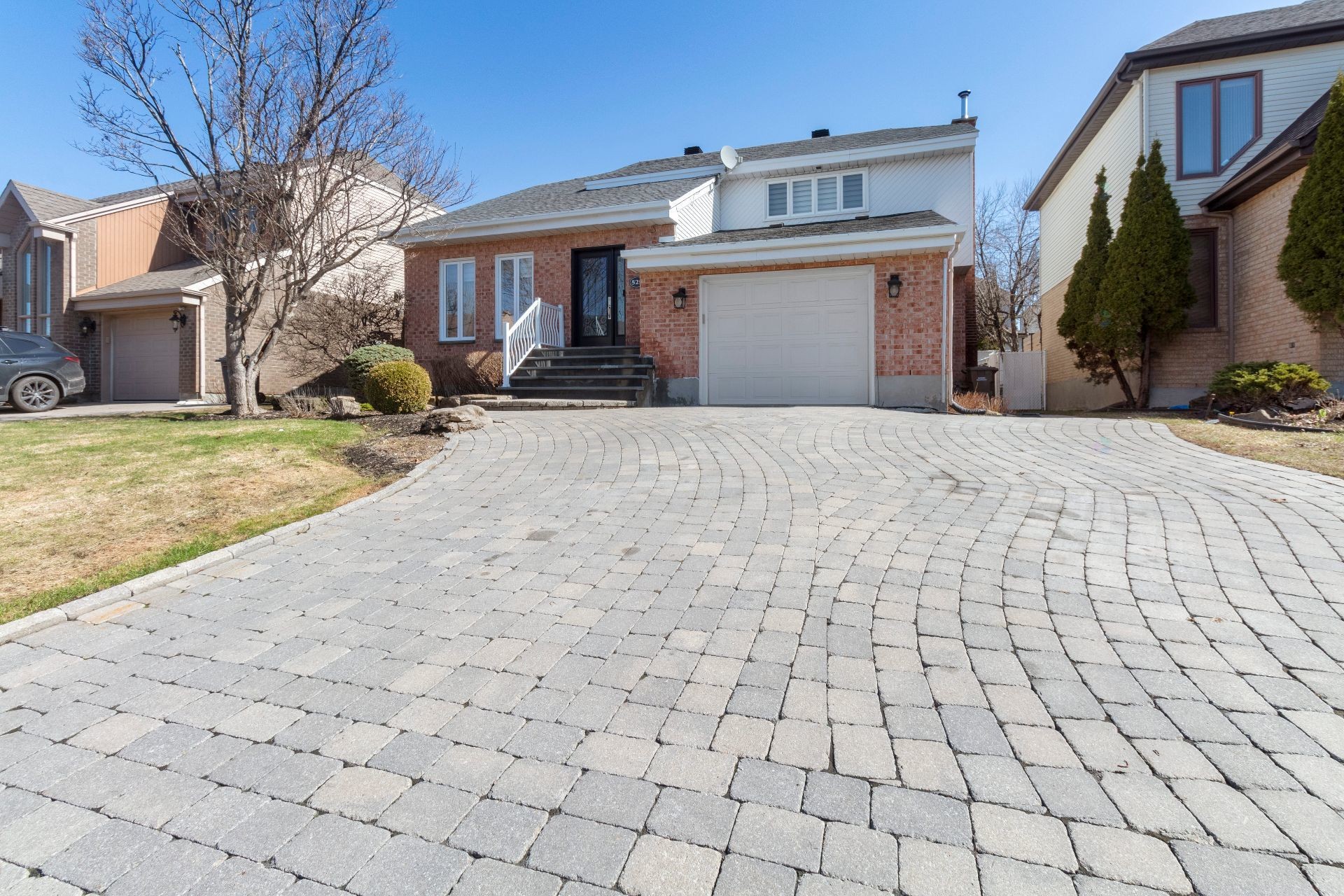 









529


Rue Fouquet

,
Laval (Sainte-Dorothée),




QC
H7X3J5


