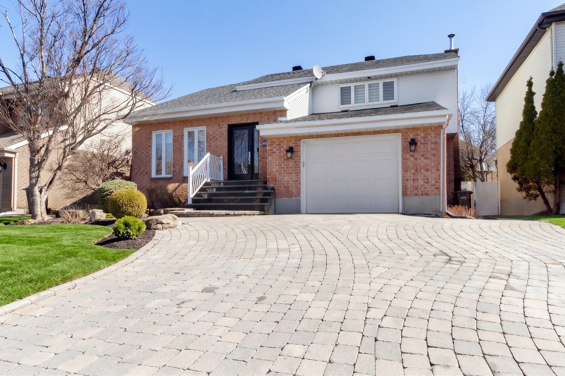 









529


Rue Fouquet

,
Laval (Sainte-Dorothée),




QC
H7X3J5

