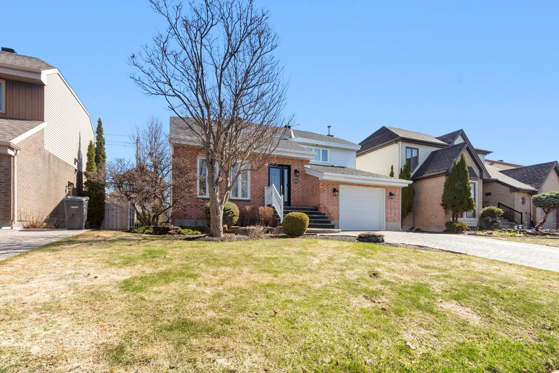 









529


Rue Fouquet

,
Laval (Sainte-Dorothée),




QC
H7X3J5

