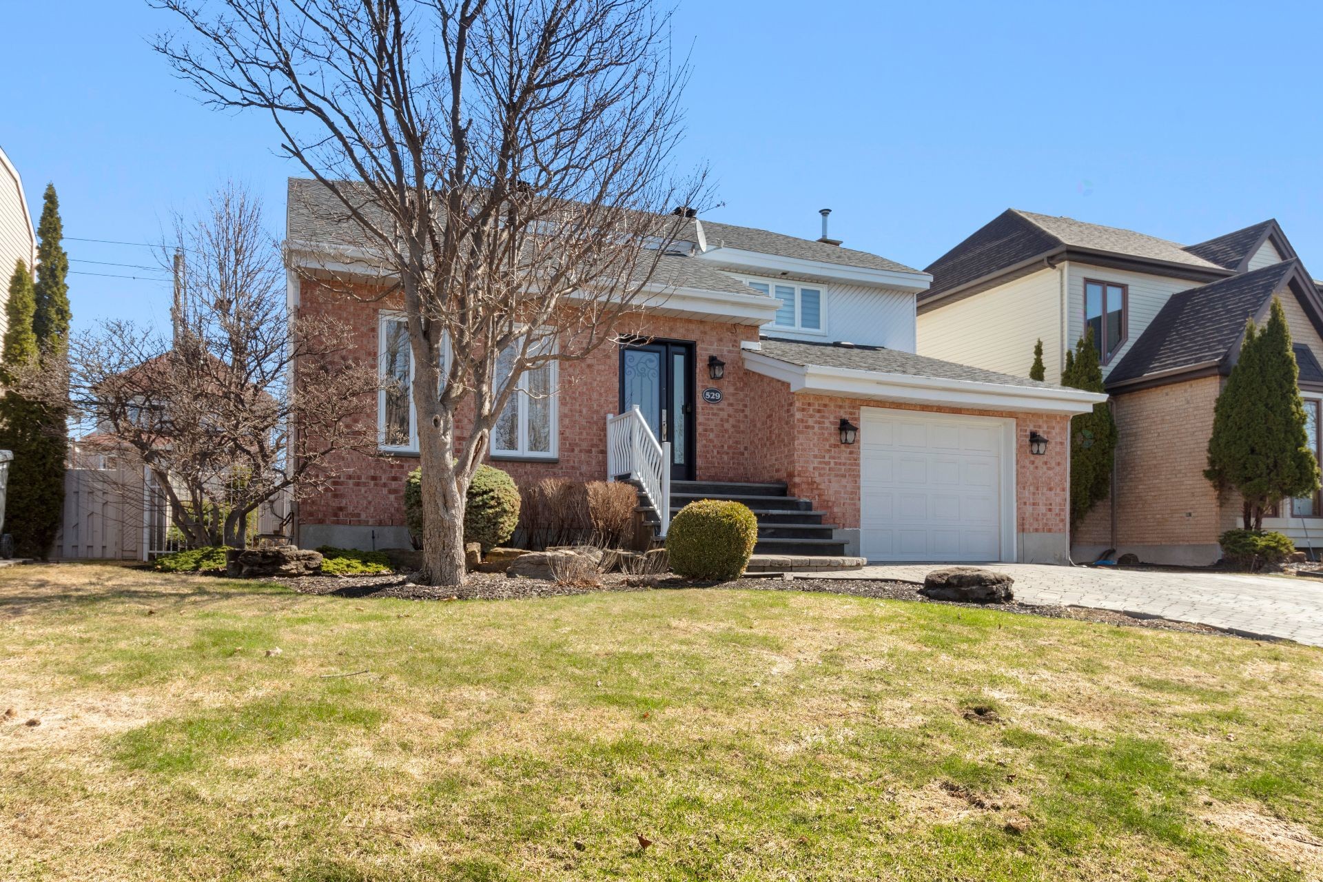 









529


Rue Fouquet

,
Laval (Sainte-Dorothée),




QC
H7X3J5

