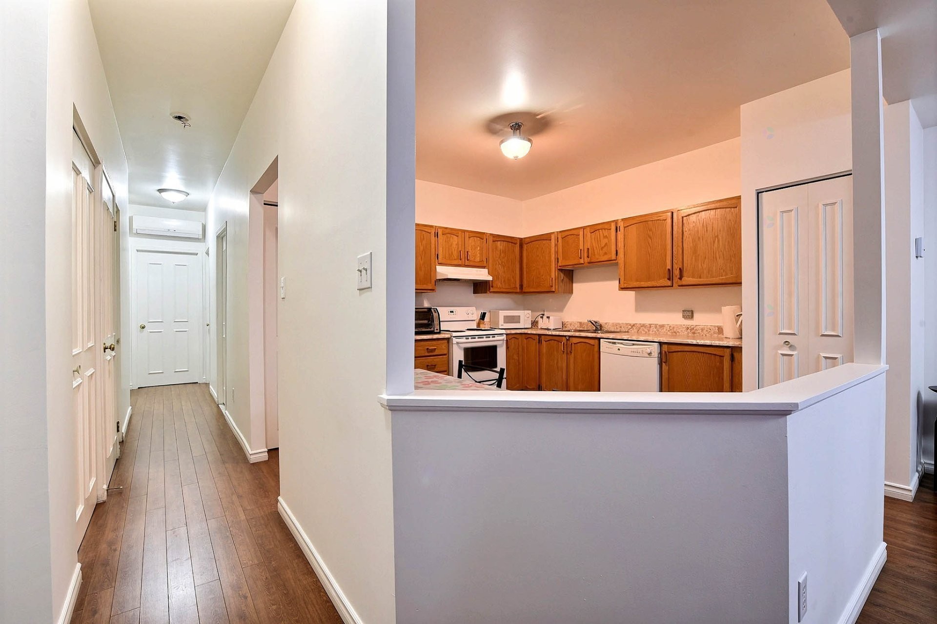 









1501


Rue Notre-Dame O.

, 1,
Montréal (Ville-Marie),




QC
H3C1L2

