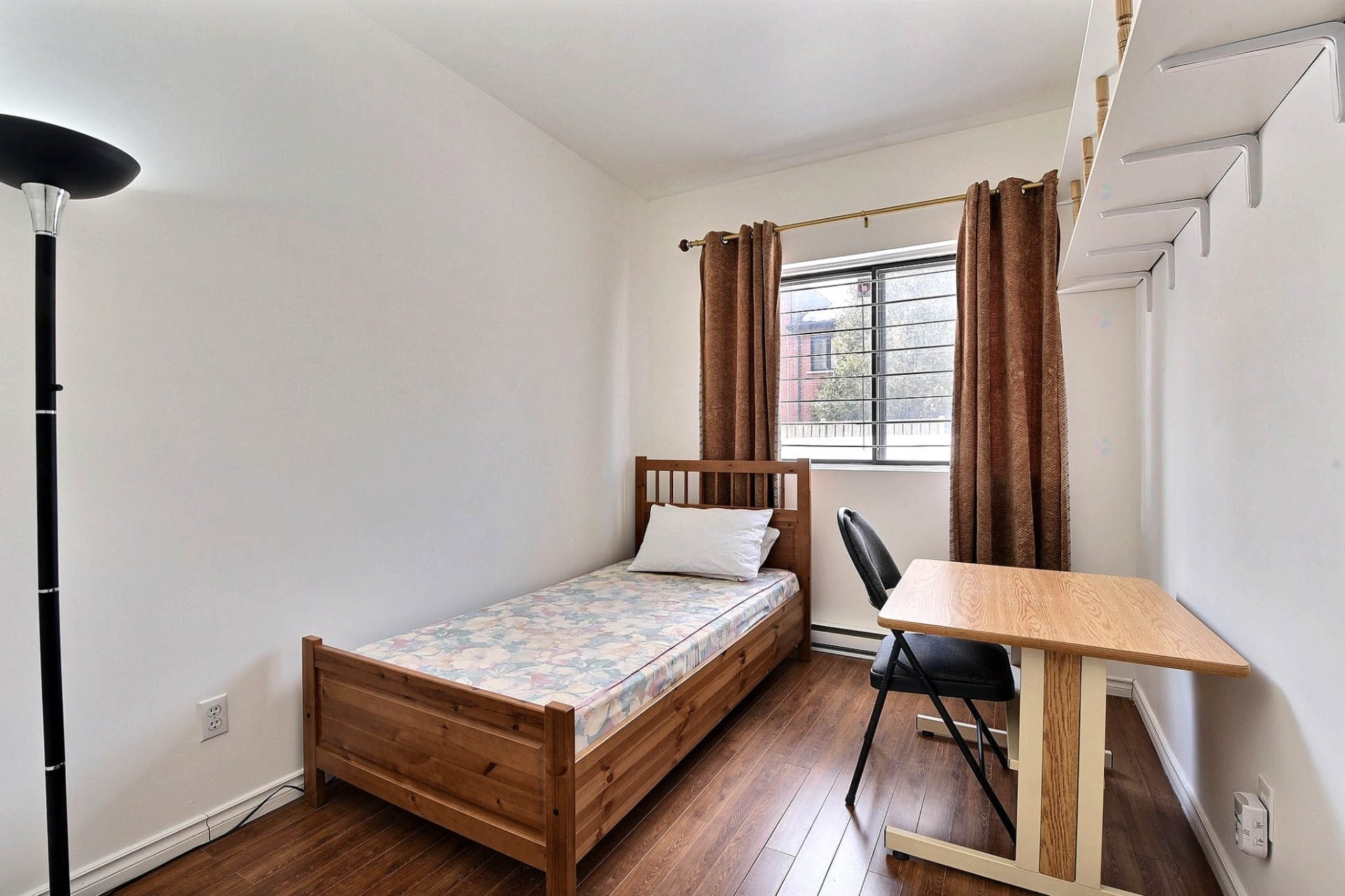 









1501


Rue Notre-Dame O.

, 1,
Montréal (Ville-Marie),




QC
H3C1L2

