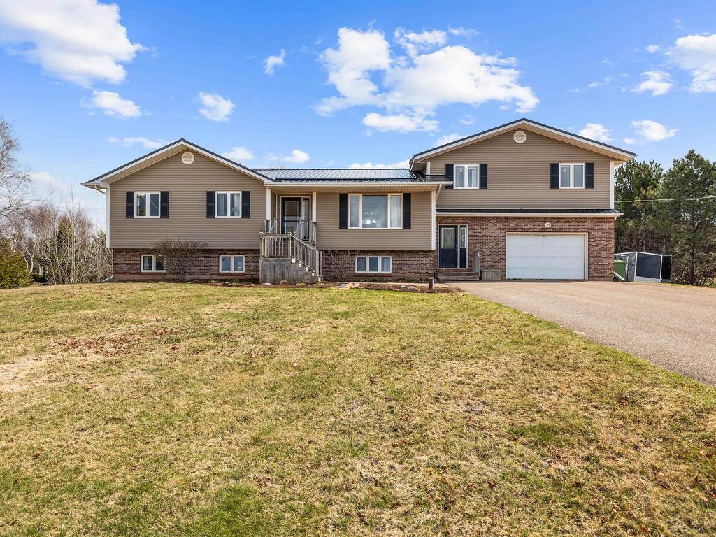 












194 Dekker Road

,
Sherbrooke,




PE
C1N 4J8

