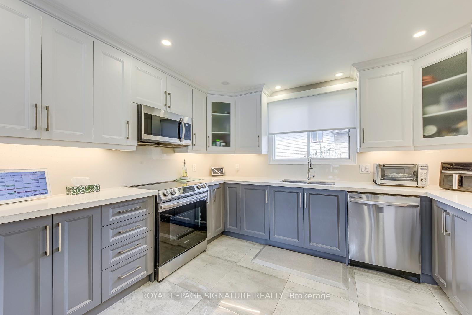 









50


Ironwood

Crescent,
Hamilton,




ON
L8W 3B8

