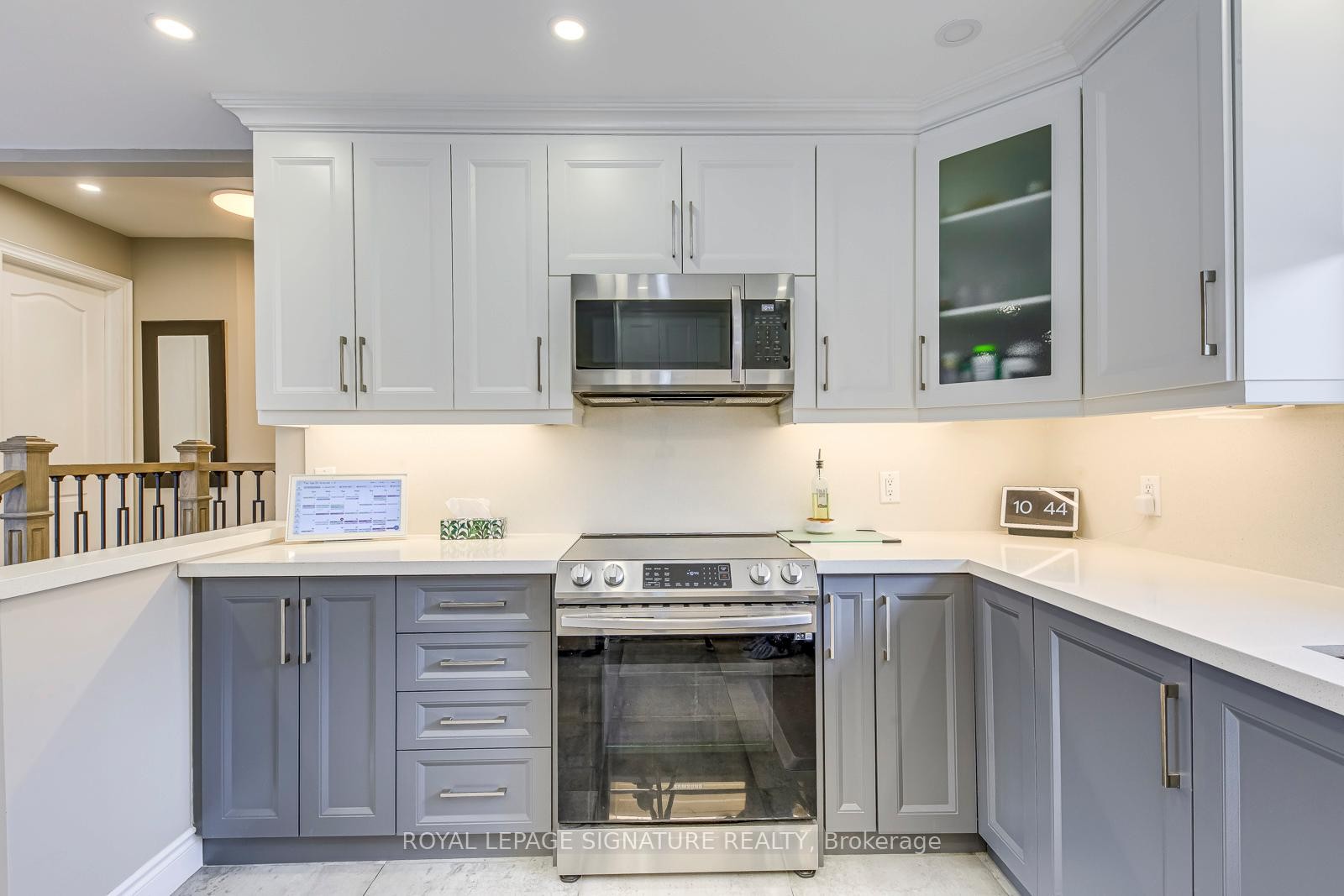 









50


Ironwood

Crescent,
Hamilton,




ON
L8W 3B8

