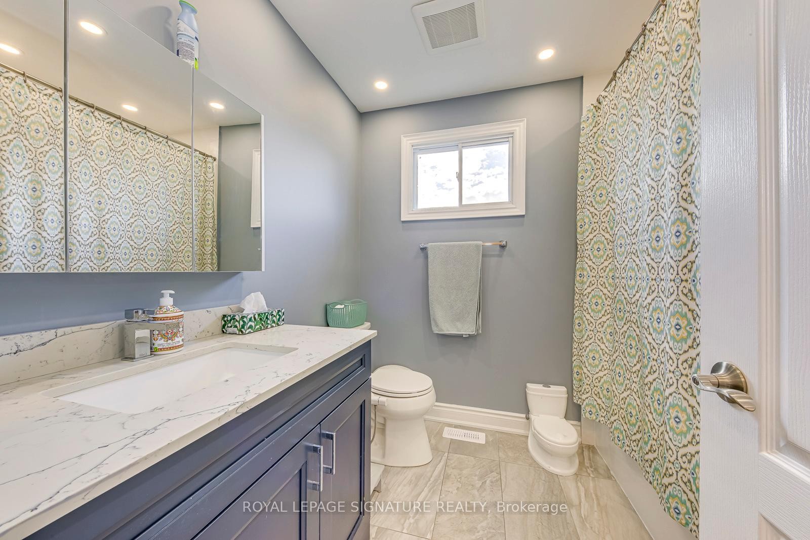 









50


Ironwood

Crescent,
Hamilton,




ON
L8W 3B8

