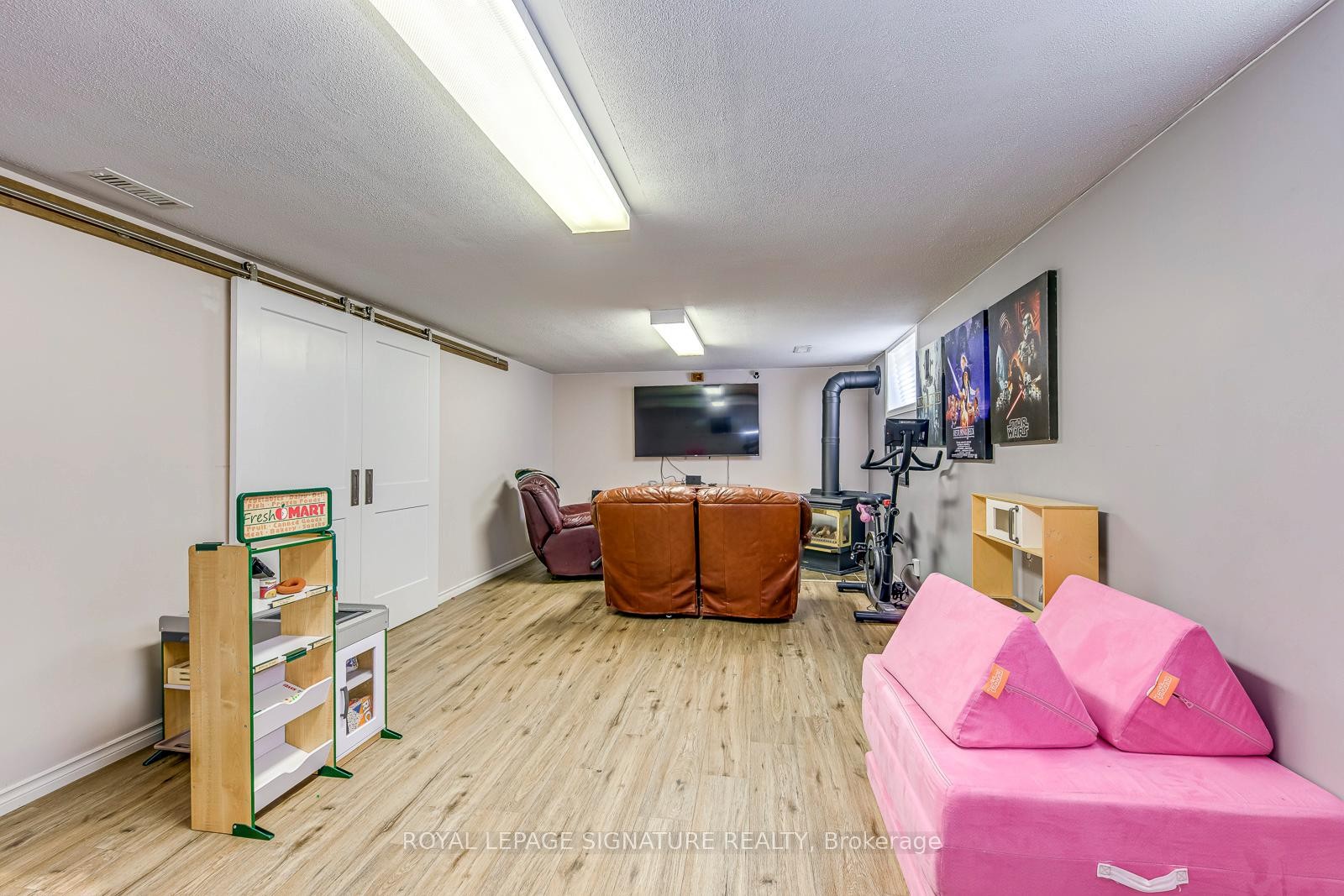 









50


Ironwood

Crescent,
Hamilton,




ON
L8W 3B8

