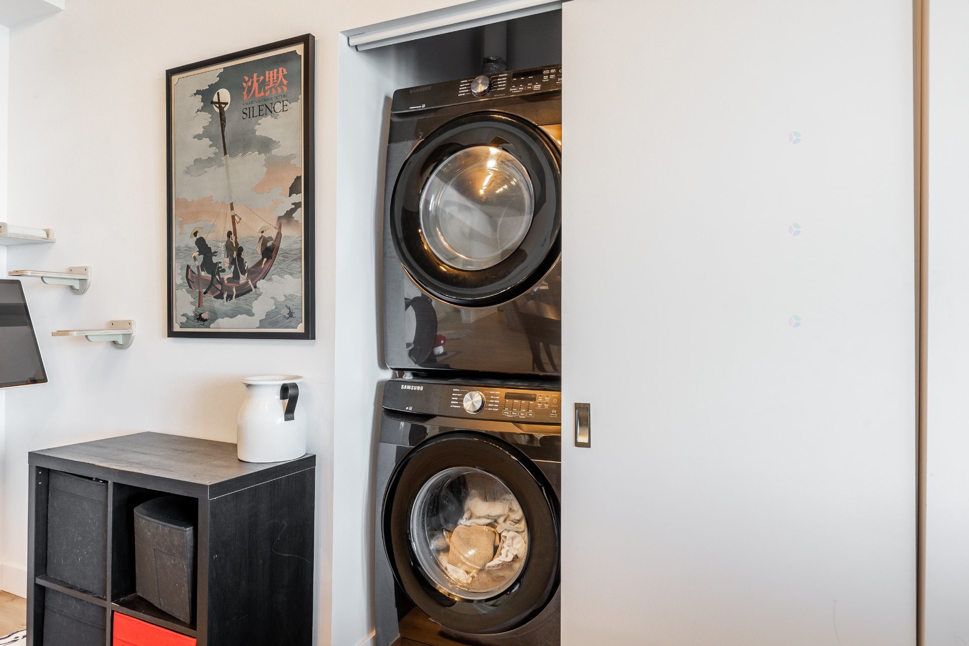 









8


Av. Donegani

, 809,
Pointe-Claire,




QC
H9R0E8

