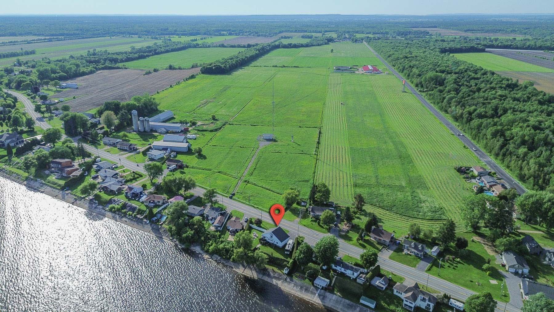 









3320


Rue Notre-Dame E.

,
Trois-Rivières,




QC
G8V1Y9

