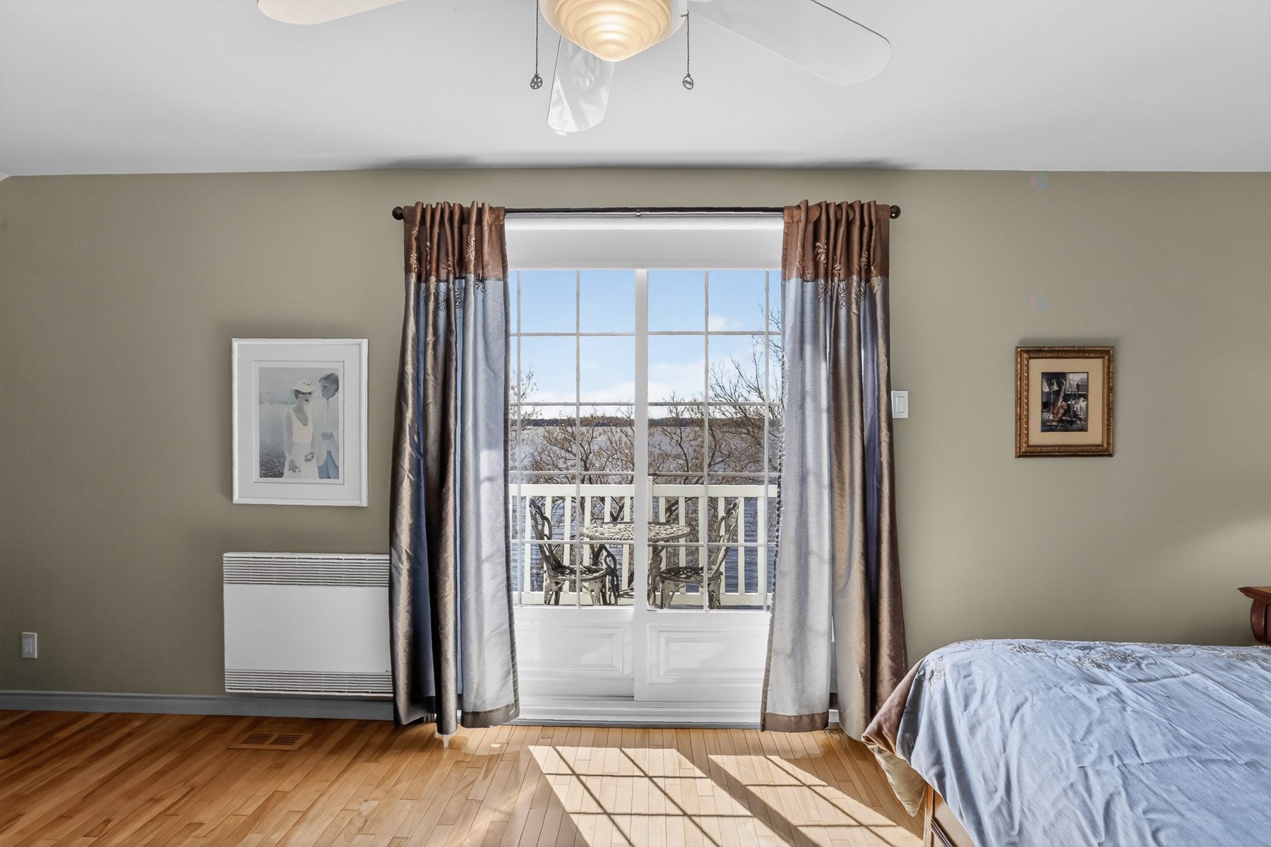 









3320


Rue Notre-Dame E.

,
Trois-Rivières,




QC
G8V1Y9

