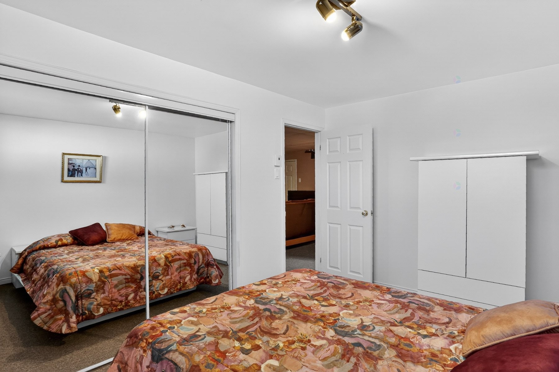 









3320


Rue Notre-Dame E.

,
Trois-Rivières,




QC
G8V1Y9


