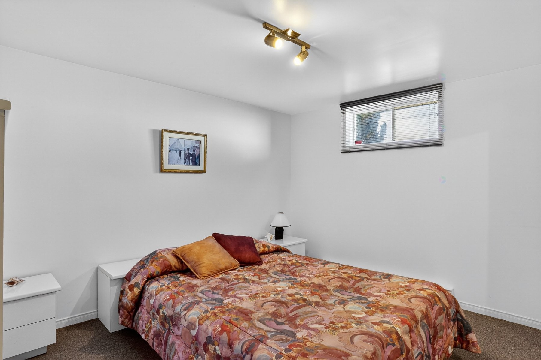 









3320


Rue Notre-Dame E.

,
Trois-Rivières,




QC
G8V1Y9

