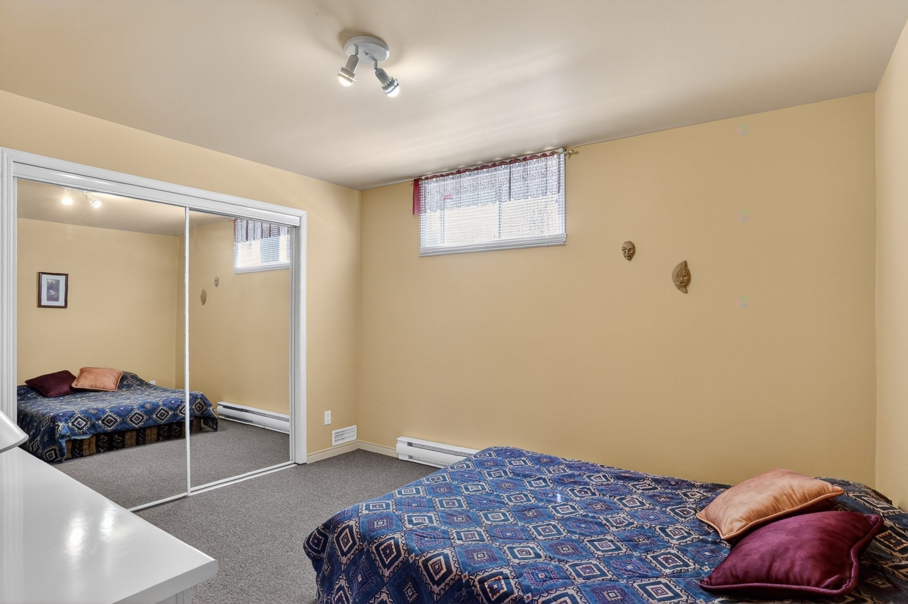 









3320


Rue Notre-Dame E.

,
Trois-Rivières,




QC
G8V1Y9

