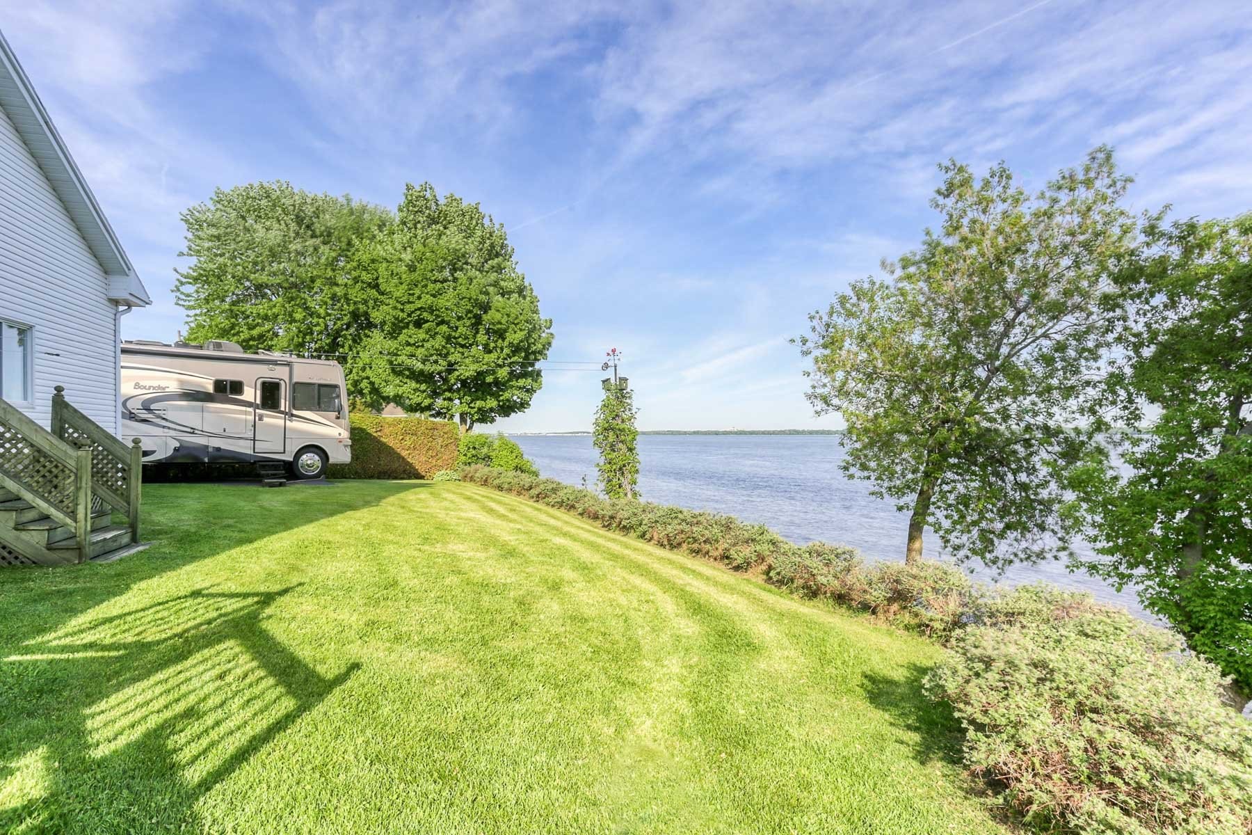 









3320


Rue Notre-Dame E.

,
Trois-Rivières,




QC
G8V1Y9

