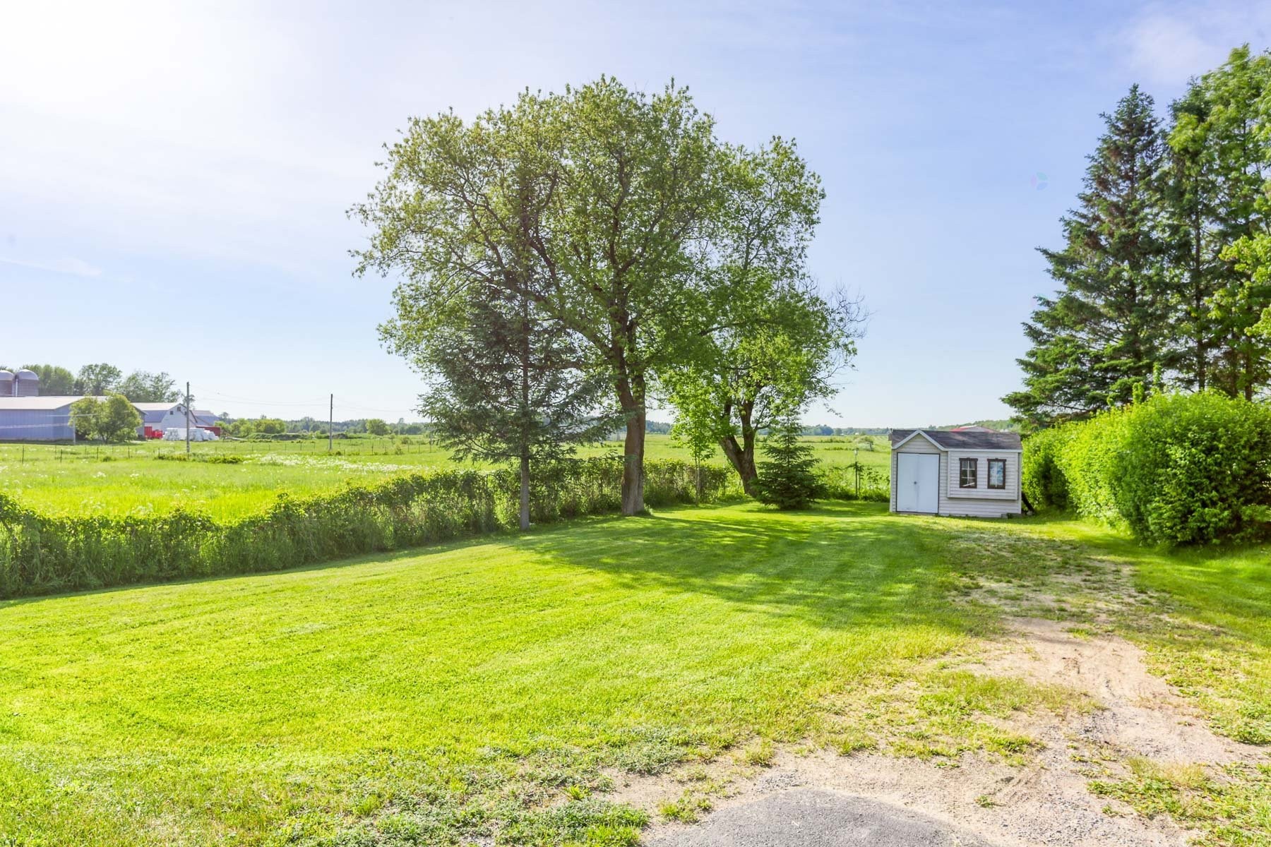 









3320


Rue Notre-Dame E.

,
Trois-Rivières,




QC
G8V1Y9

