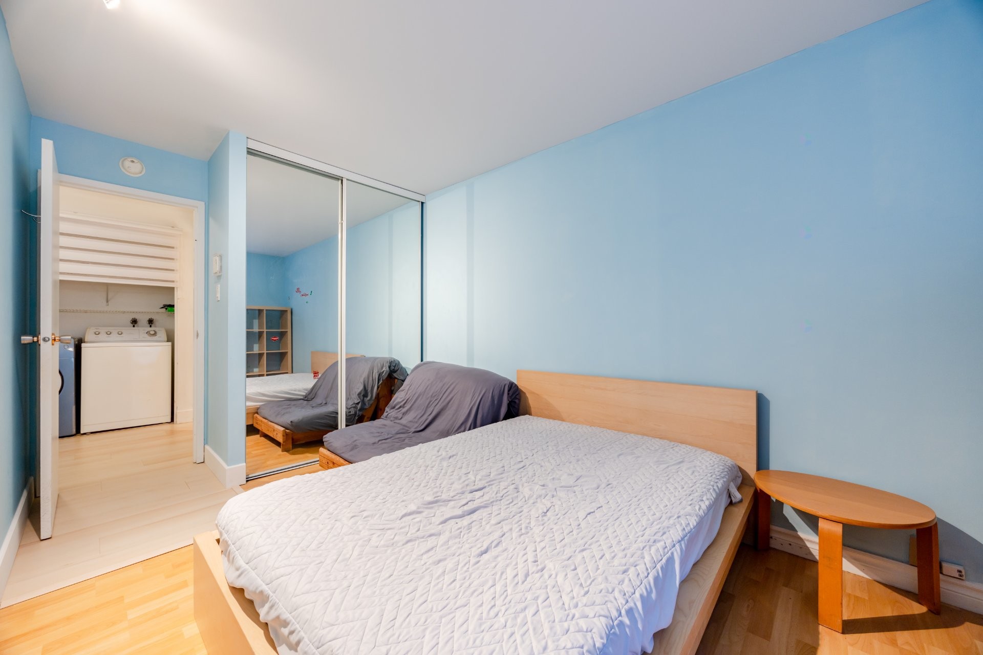 









1700


Av. Papineau

, 104,
Montréal (Ville-Marie),




QC
H2K4H9

