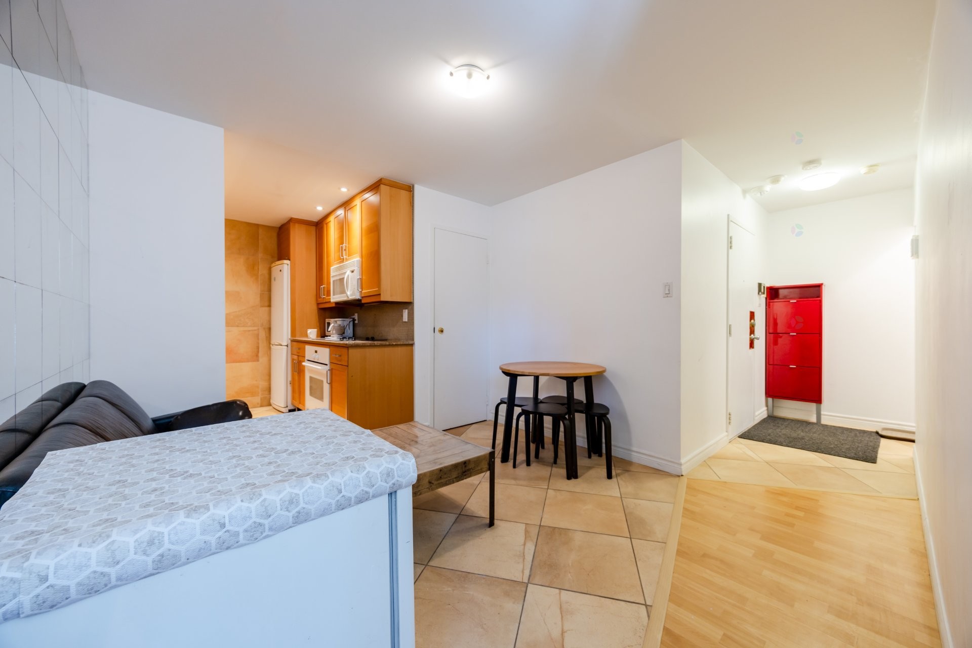 









1700


Av. Papineau

, 104,
Montréal (Ville-Marie),




QC
H2K4H9

