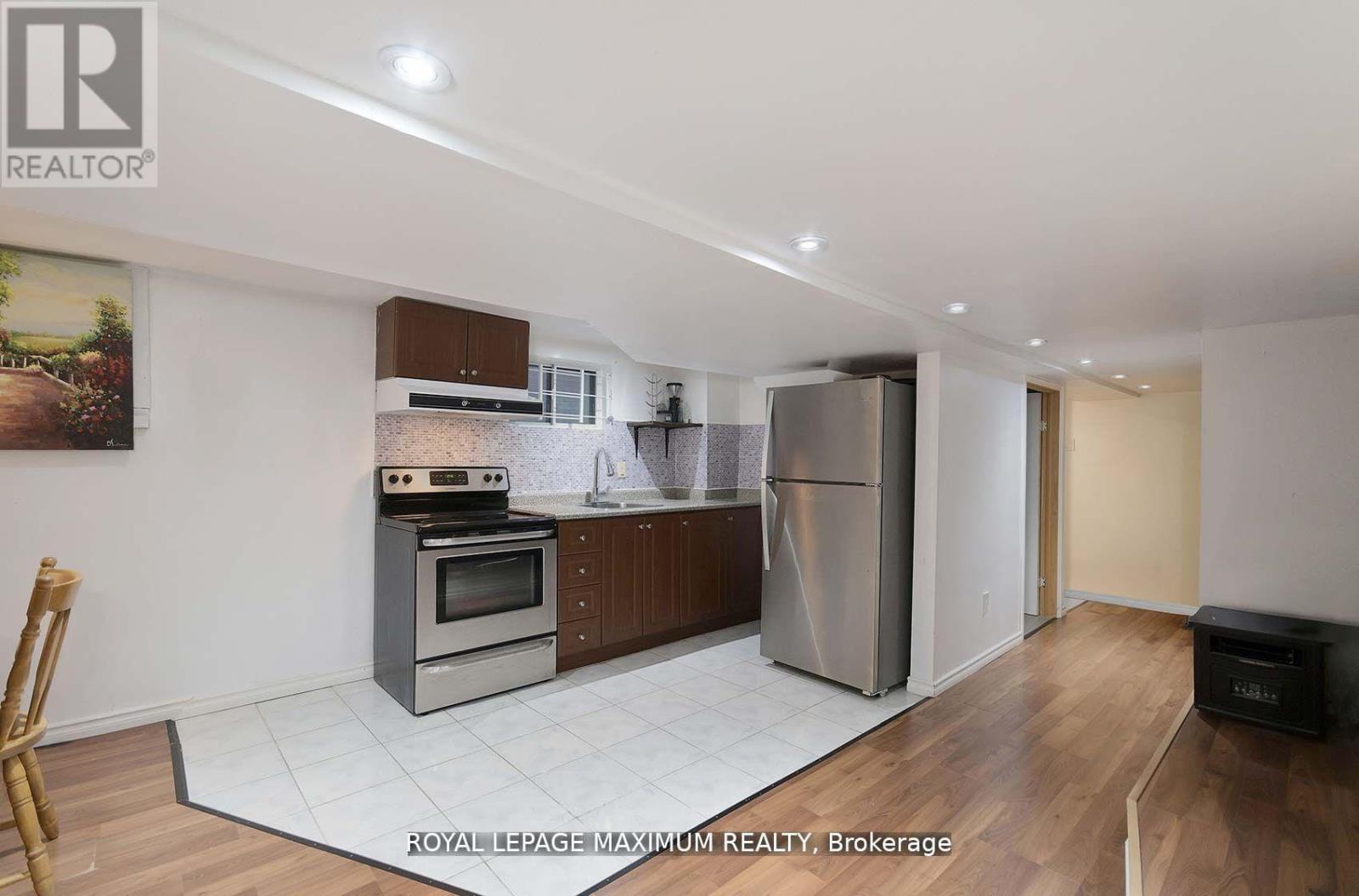 












132 WALLACE AVENUE

,
Toronto,




Ontario
M6H1T5

